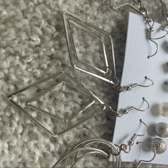 Silver earring bundle - Picture 4 of 7